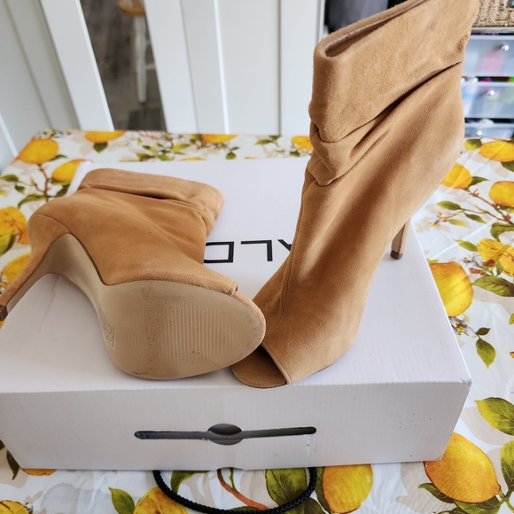 BNWOT Aldo brown suede  high heel - Picture 5 of 5